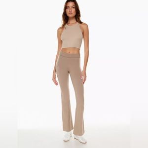 Aritzia Sunday Best Camden Leggings 🤎